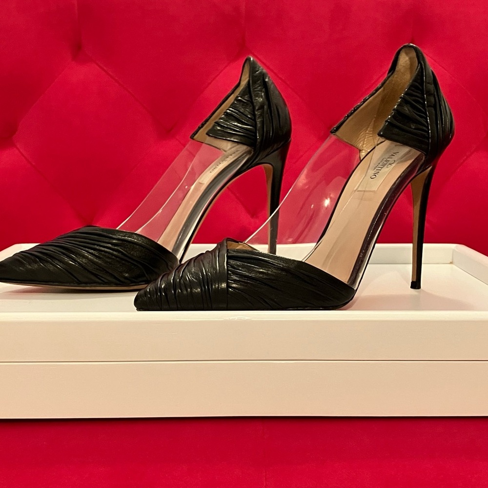 🔥Valentino Garavani B Drape Pumps in Black Leather